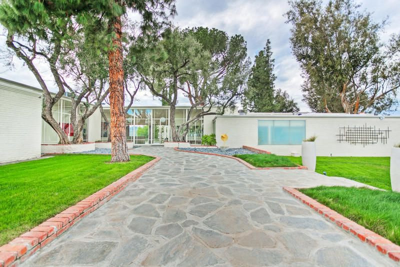 Modern Estate Events Chatsworth