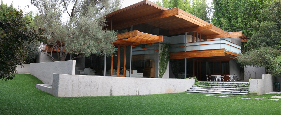 Exterior of the John Lautner estate in Brentwood featuring iconic mid-century modern architecture